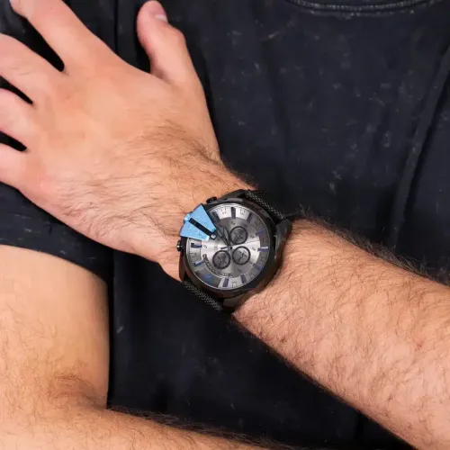 ساعة ديزل رجالي أصلية موديل (ميجا شيف) DZ4500
